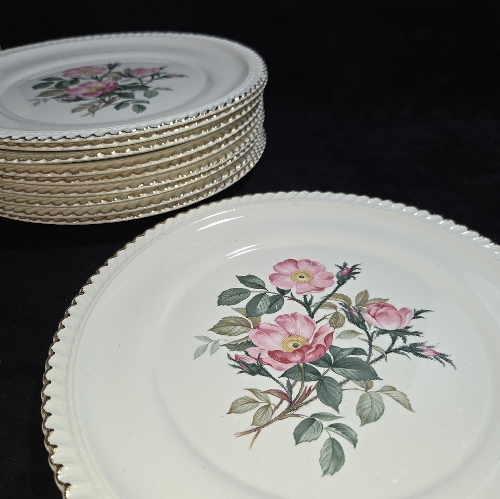 Vtg Cottage Core 22kt. Gold Rim Harker Pottery Company Wild Rose